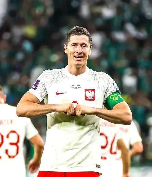 波兰选手意气风发,夺得国际杯冠军 波兰选手意气风发,夺得国际杯冠军