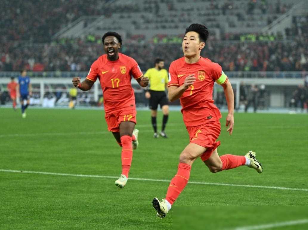 国际赛事中,中国队实力强劲,备战重要比赛 国际赛事中,中国队实力强劲,备战重要比赛