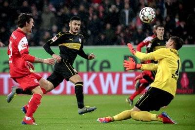 贝尔格陆斩获客场胜利,继续领跑德乙积分榜 贝尔格陆斩获客场胜利,继续领跑德乙积分榜