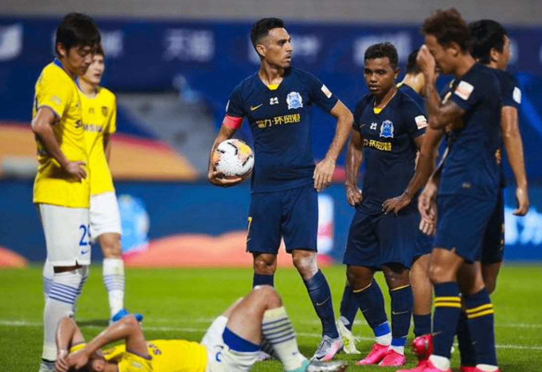 广州富力客场不敌苏宁,遭遇失利 广州富力客场不敌苏宁,遭遇失利