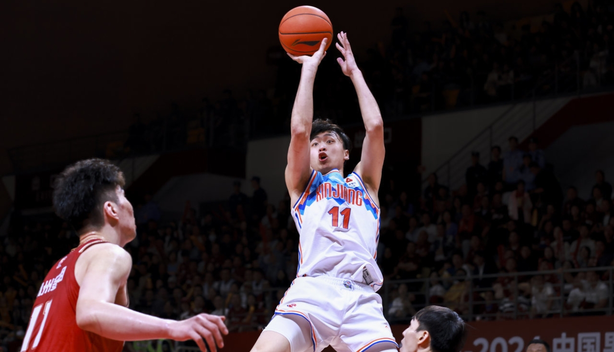 星空体育官方网站-浙江男篮打出精彩比赛，取得胜利